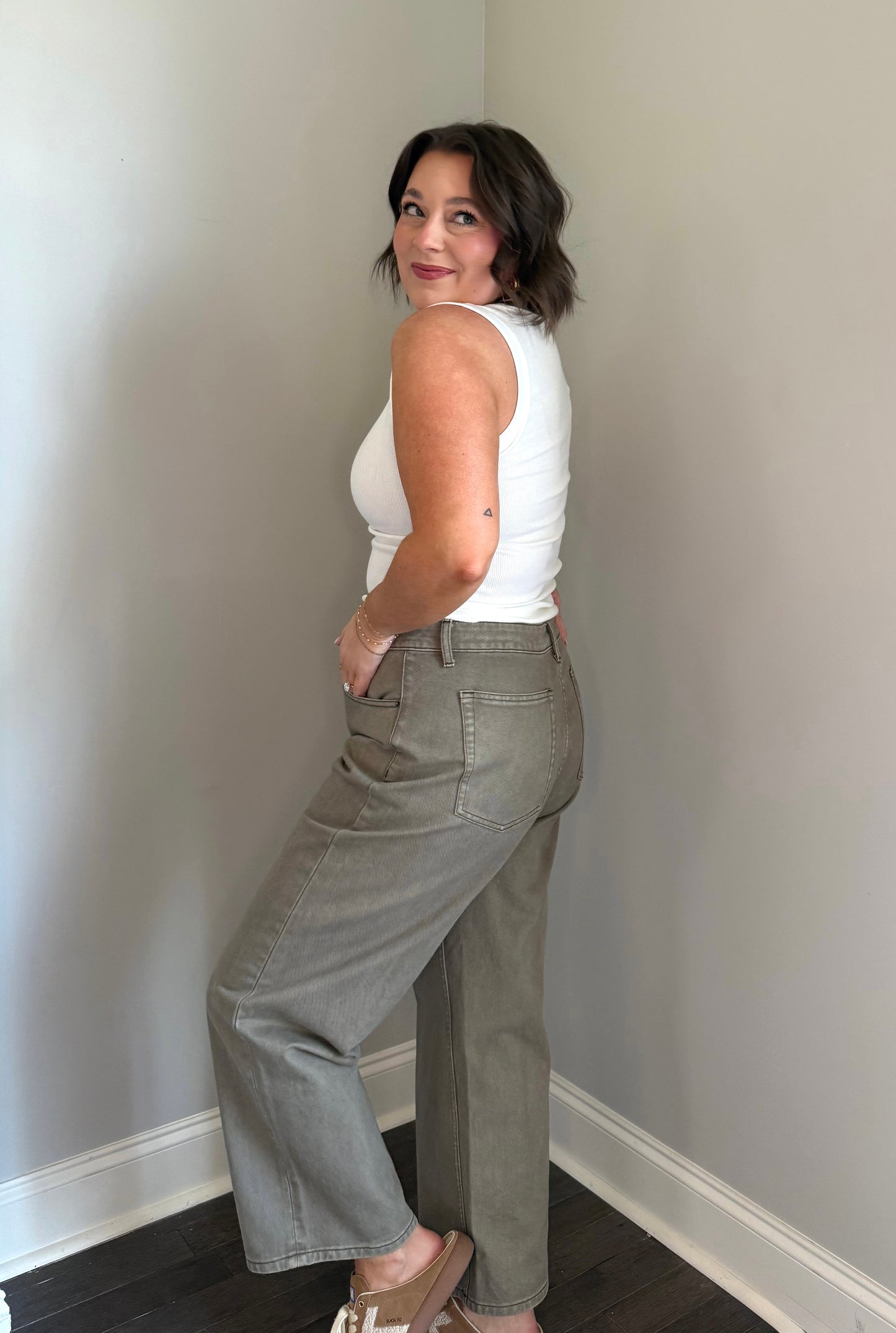 The Petal Tank-White